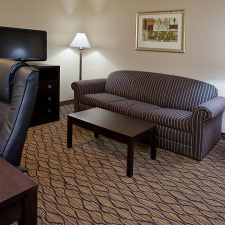 Holiday Inn Express & Suites Columbus East - Reynoldsburg By Ihg Værelse billede