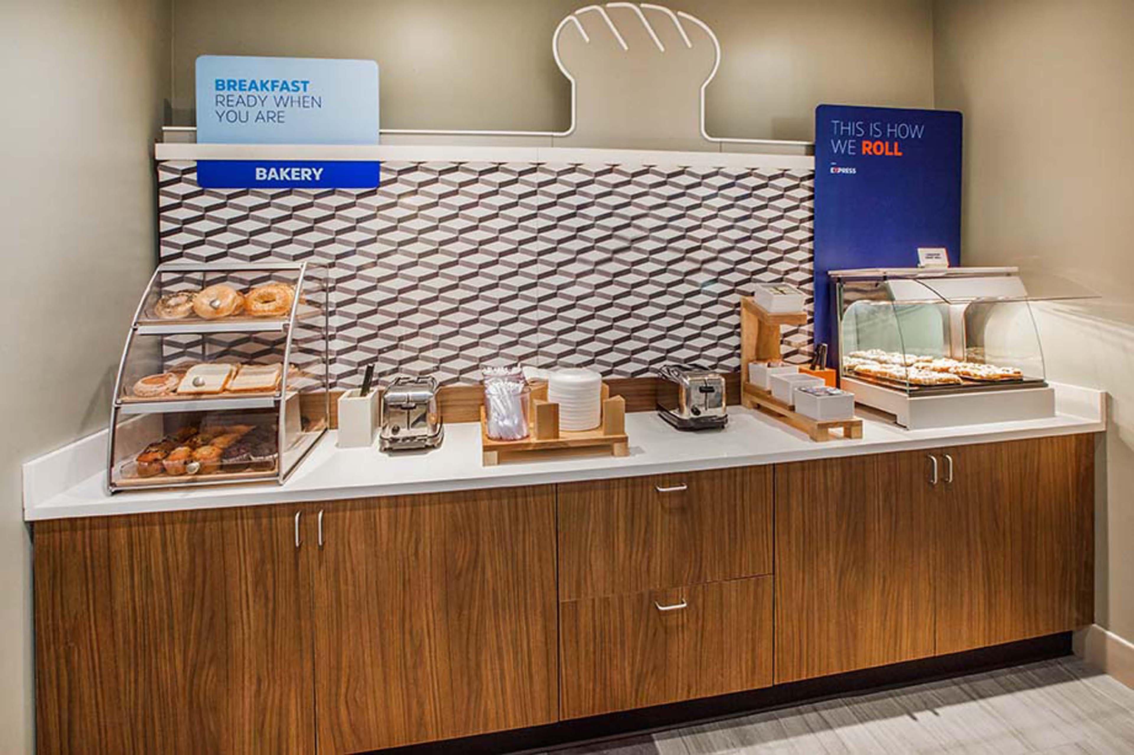 Holiday Inn Express & Suites Columbus East - Reynoldsburg By Ihg Eksteriør billede